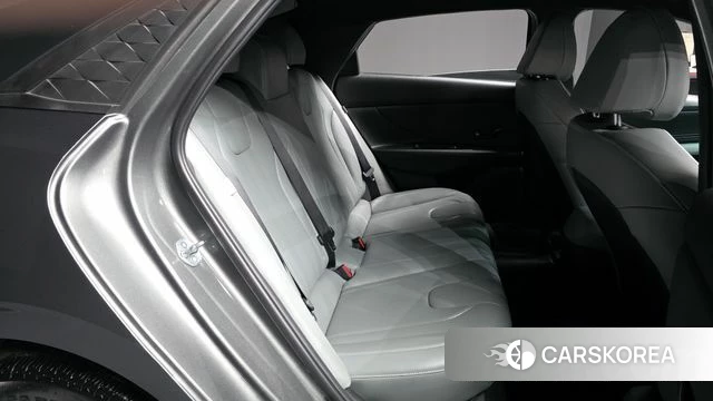 Hyundai The New Avante (CN7) 2023 Серый из Кореи, фото 3