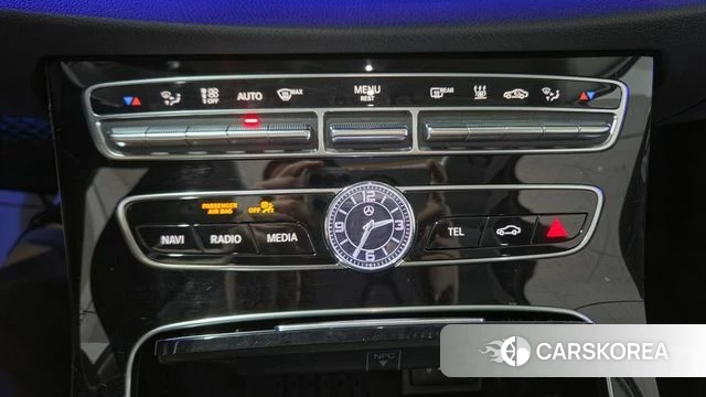 Mercedes-Benz E-Class W213 2020 Серебряный из Кореи, фото 3
