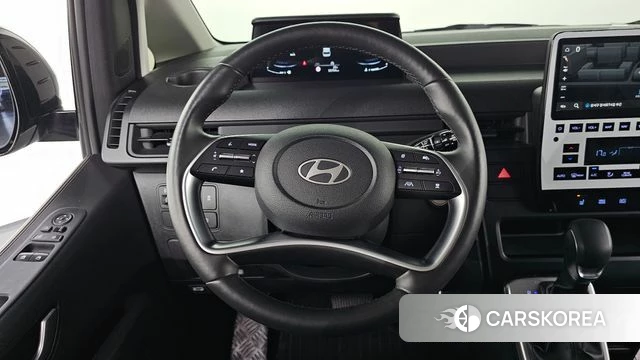 Hyundai Staria 2024 Серебристо-серый из Кореи, фото 3