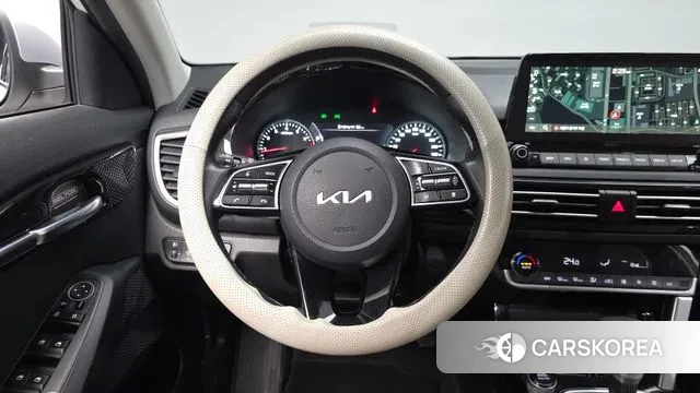 Kia Seltos 2022 Белый из Кореи, фото 3