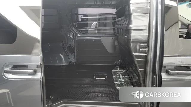 Hyundai Staria 2021 Серый из Кореи, фото 3