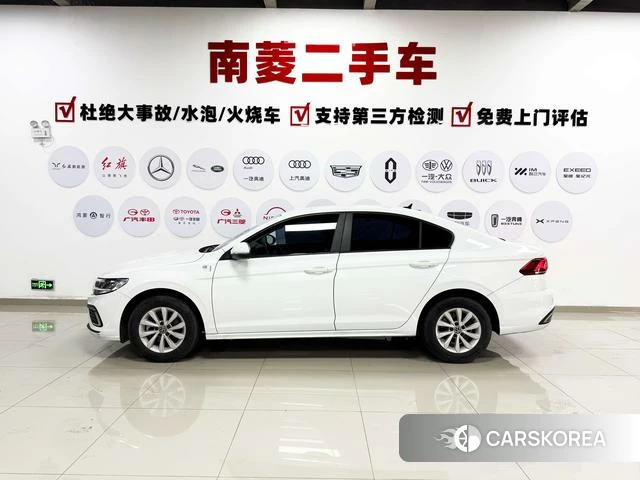 Volkswagen Bora 2024 Белый из Китая, фото 3