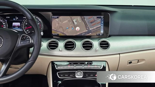 Mercedes-Benz E-Class W213 2018 Серый из Кореи, фото 3