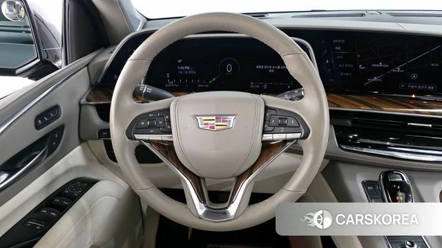 Cadillac Escalade 5th Generation 2023 Черный из Кореи, фото 3