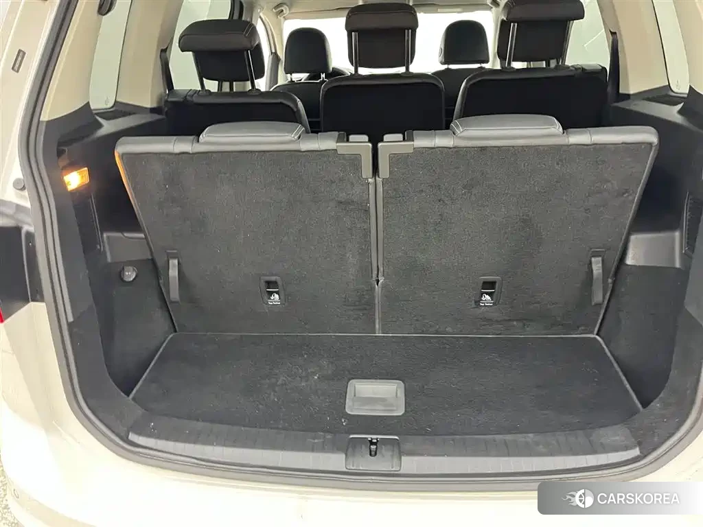 Volkswagen Touran 2021 Белый из Китая, фото 3