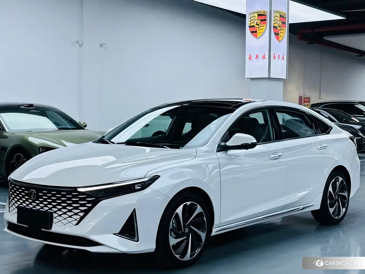 Chang'an Ruicheng PLUS 2026 Белый из Китая, фото 3