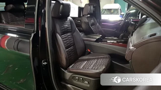 Cadillac Escalade 5th Generation 2023 Черный из Кореи, фото 3
