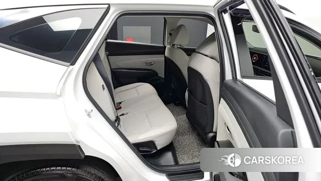 Hyundai The New Tucson (NX4) 2024 Белый из Кореи, фото 3