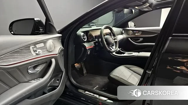 Mercedes-Benz E-Class W213 2023 Серый из Кореи, фото 3