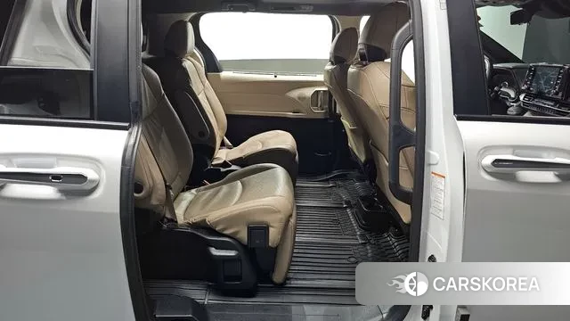 Toyota Sienna 4th Generation 2024 Белый из Кореи, фото 3