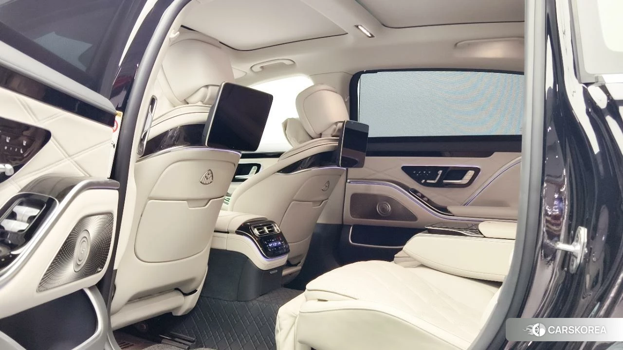 Mercedes-Benz Maybach S-class 2024 Черный из Китая, фото 3