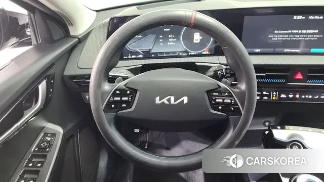 Kia EV6 2022 Черный из Кореи, фото 3