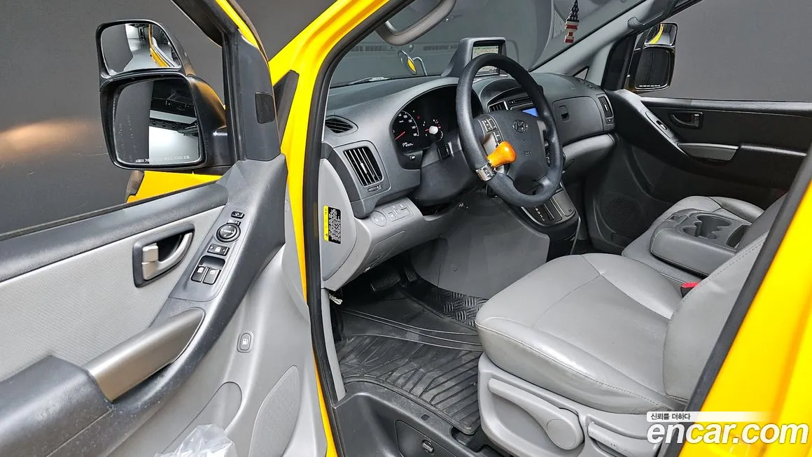 Hyundai The New Grand Starex 2019 Желтый из Кореи, фото 3