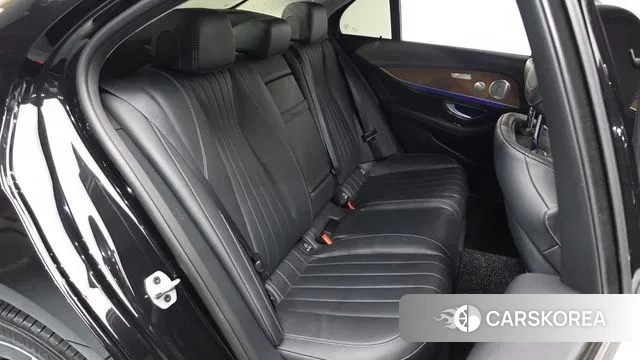 Mercedes-Benz E-Class W213 2020 Черный из Кореи, фото 3