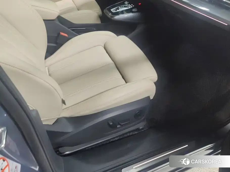 Audi Q4 e-tron 2025 Синий из Китая, фото 4