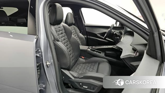 Peugeot 3008 Third generation 2025 Серебристо-серый из Кореи, фото 3