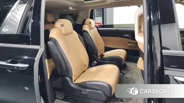 Kia Carnival 4th generation 2022 Черный из Кореи, фото 3