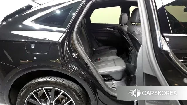 Audi Q5 (FY) 2023 Черный из Кореи, фото 3