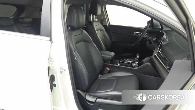 Kia Sportage 5th Generation 2022 Белый из Кореи, фото 3