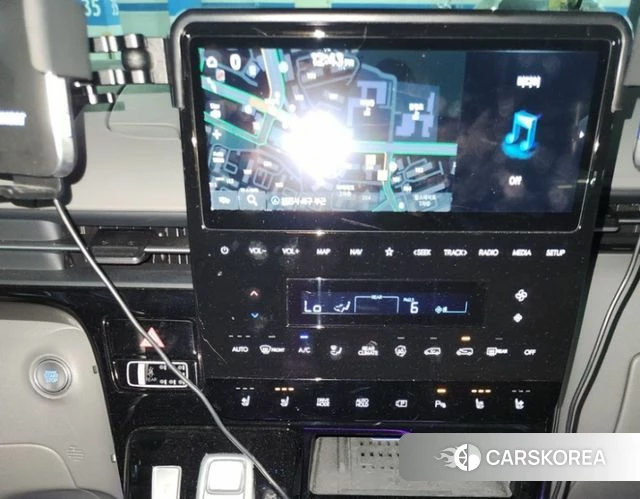 Hyundai Staria 2023 Черный из Кореи, фото 3
