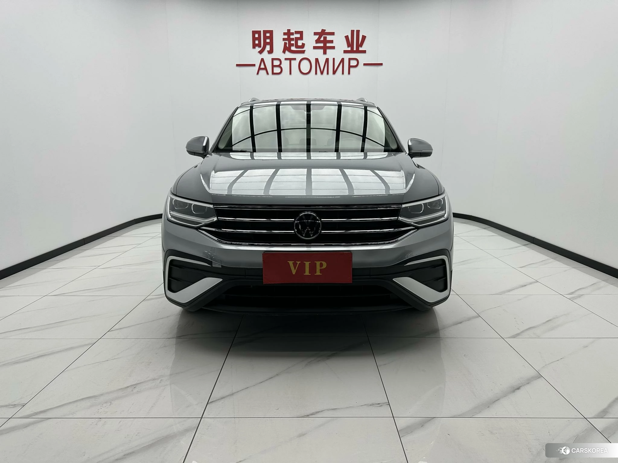 Volkswagen Tiguan L 2022 Серебристо-серый из Китая, фото 3