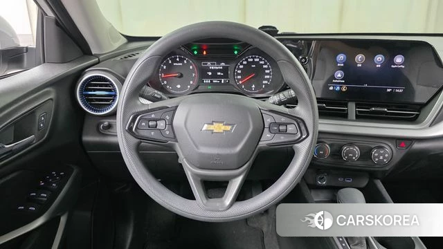 Chevrolet (GM Daewoo) Trax Crossover 2026 Белый из Кореи, фото 3