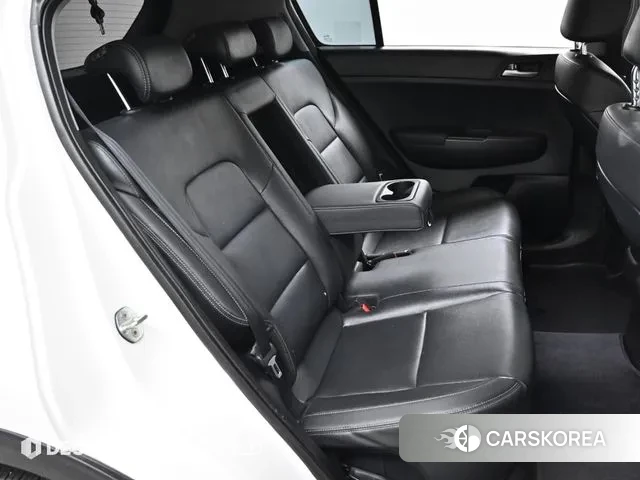 Kia Sportage The Bold 2021 Белый из Кореи, фото 3