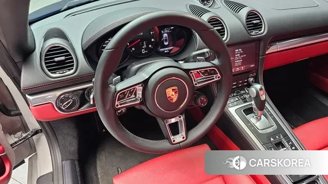 Porsche 718 Boxster 2023 Серебристо-серый из Кореи, фото 3