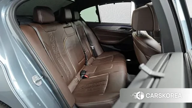 BMW 5 Series (G30) 2019 Серый из Кореи, фото 3