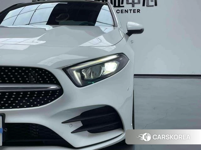 Mercedes-Benz Class A 2023 Белый из Китая, фото 3