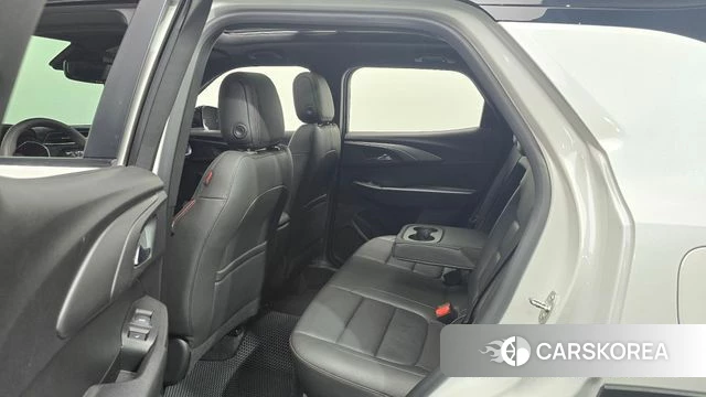 Chevrolet (GM Daewoo) Trailblazer 2023 Белый из Кореи, фото 3