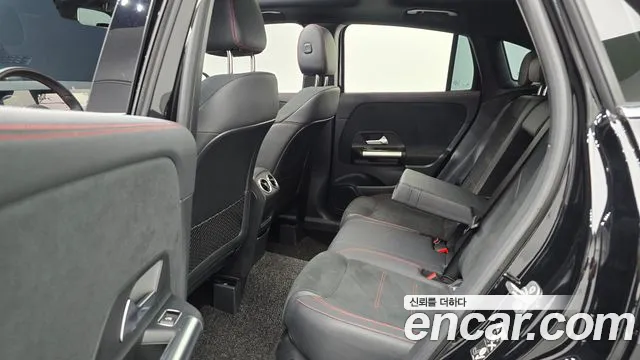 Mercedes-Benz GLA - Class H247 2023 Черный из Кореи, фото 3