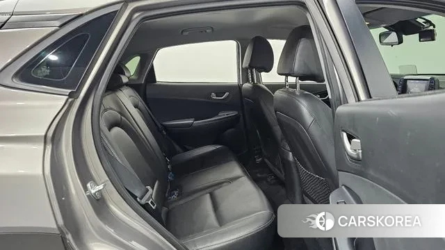 Hyundai Kona 2018 Серебристо-серый из Кореи, фото 3