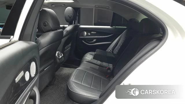 Mercedes-Benz E-Class W213 2019 Белый из Кореи, фото 3