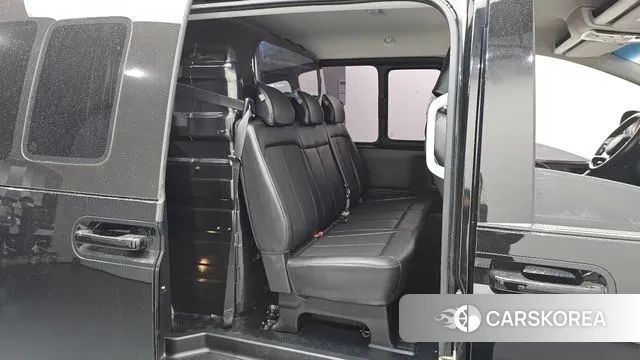 Hyundai Staria 2022 Черный из Кореи, фото 3