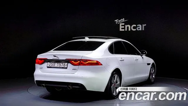 Jaguar XF (X260) 2018 Белый из Кореи, фото 3