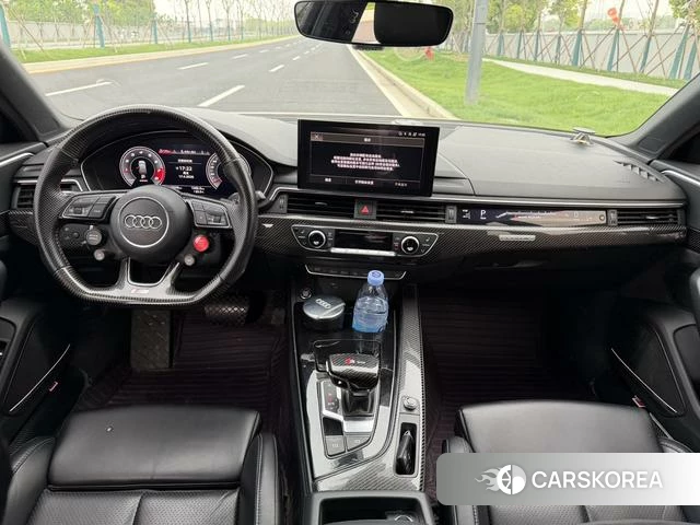 Audi A4L 2021 Белый из Китая, фото 3