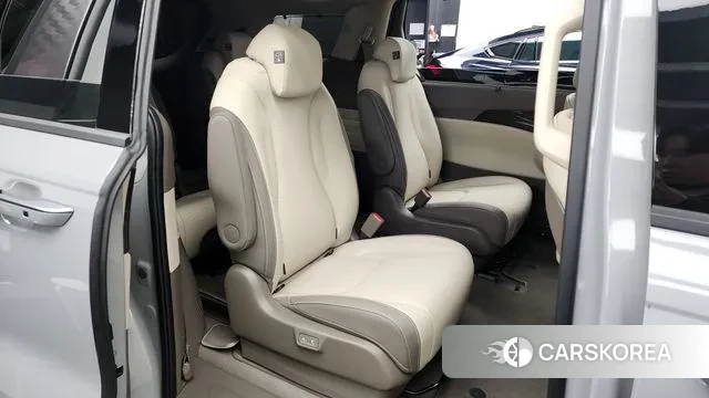 Kia The New Carnival 4th Generation 2024 Серебристо-серый из Кореи, фото 3