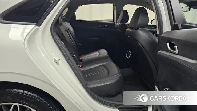 Kia K5 3rd generation 2022 Белый из Кореи, фото 3