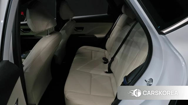 Hyundai Kona Hybrid (SX2) 2025 Белый из Кореи, фото 3