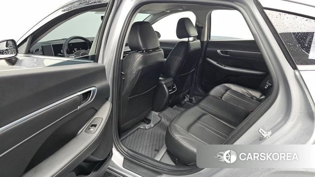 Hyundai Sonata D Edge (DN8) 2024 Серебристо-серый из Кореи, фото 3