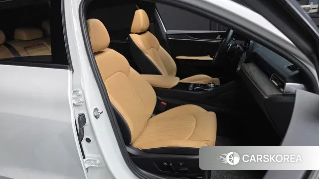 Kia K5 Hybrid 3rd Generation 2023 Белый из Кореи, фото 3