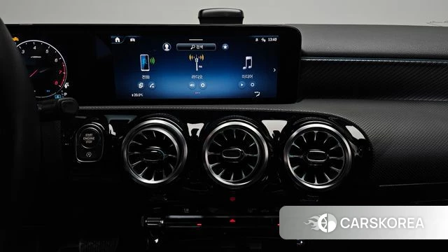 Mercedes-Benz A-Class W177 2024 Белый из Кореи, фото 3