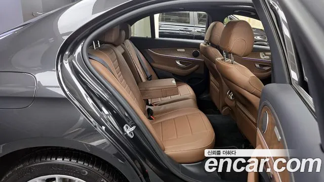 Mercedes-Benz E-Class W213 2021 Серый из Кореи, фото 3