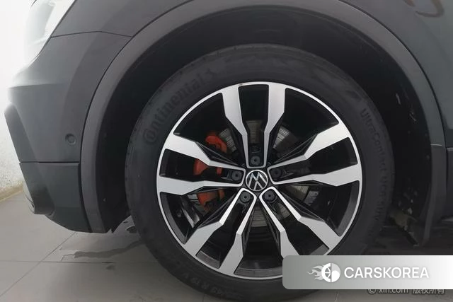 Volkswagen Tiguan L 2021 Черный из Китая, фото 3