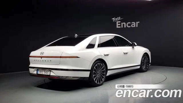 Hyundai Grandeur Hybrid (GN7) 2023 Белый из Кореи, фото 3