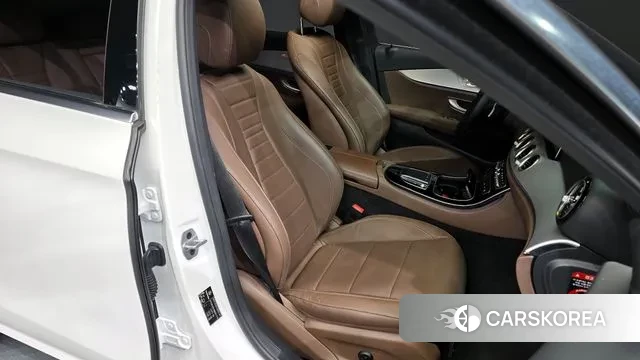 Mercedes-Benz E-Class W213 2020 Белый из Кореи, фото 3