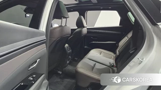 Hyundai Tucson Hybrid (NX4) 2023 Белый из Кореи, фото 3