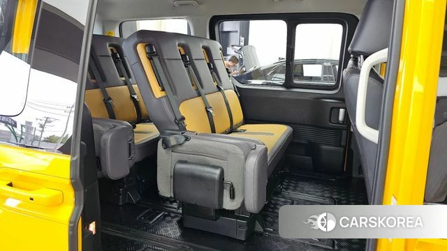Hyundai Staria 2022 Желтый из Кореи, фото 3