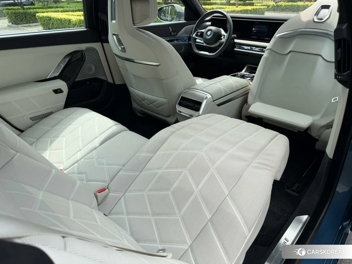 BMW i7 2022 Синий из Китая, фото 3